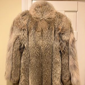 Pristine Woman's Genuine Coyote Fur Coat and Scarf/Stole - MOB WIFE STYLE